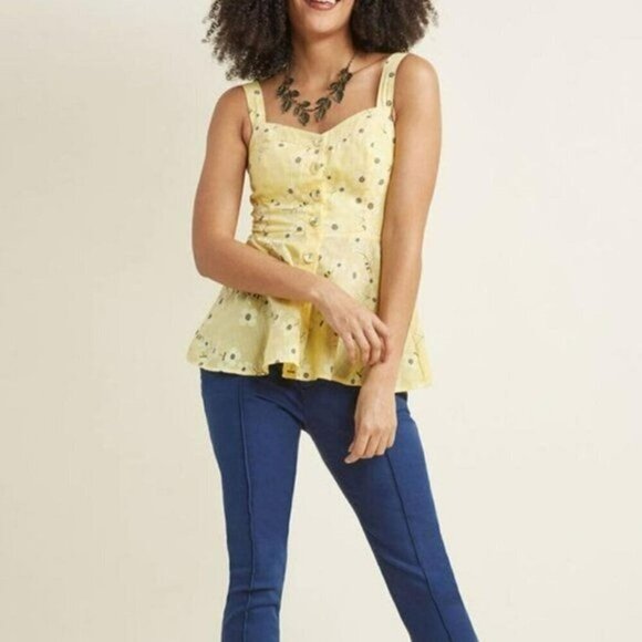 ModCloth Midday Flavor Peplum Tank Top Floral Yellow Smocked Back Size M NWOT - Picture 1 of 12
